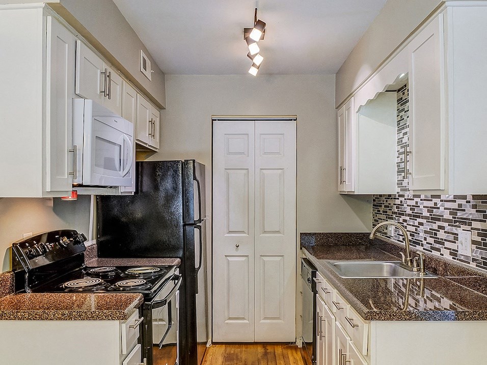 kitchen with appliances in apartment