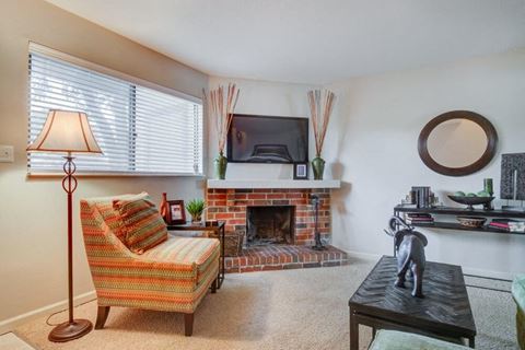 St Louis MO Apartments with fireplace