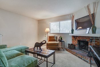 Living Room in Canyon Creek Apartments