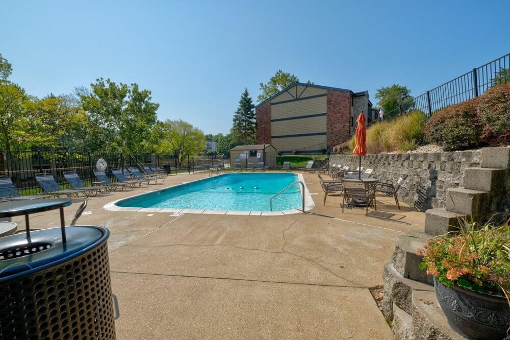 Canyon Creek Apartments in St Louis MO