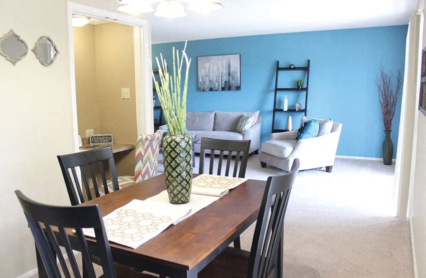 Apartment Dining Area near Kitchen - Photo Gallery 1