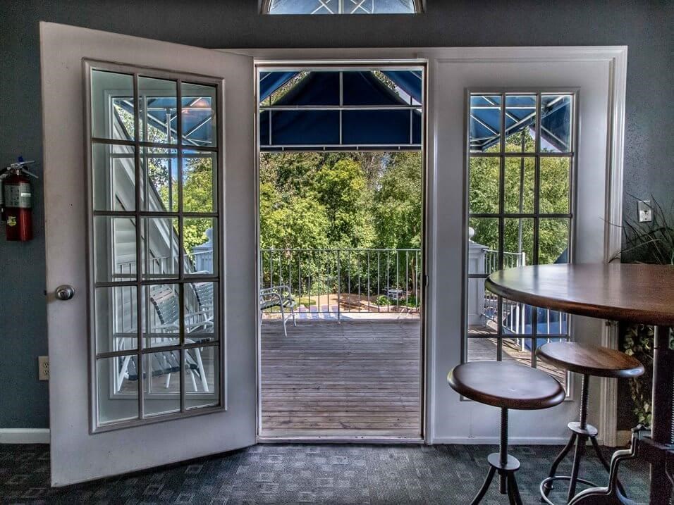 apartments with lots of amenities in Madison Heights MI