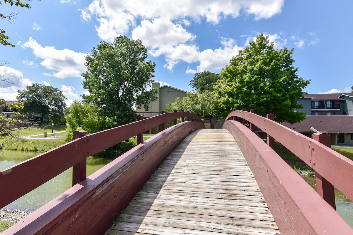 bridge at Harbor Pointe apartments in Milwaukee