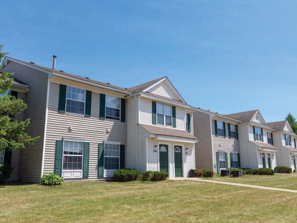 Waterford Pines Apartments in Waterford MI