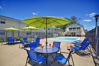 Pool and sundeck area at addison place apartments