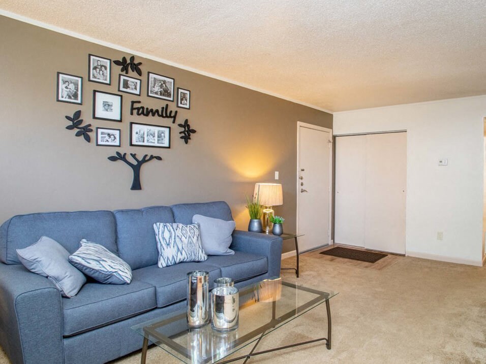 living room at Arbors at Eastland