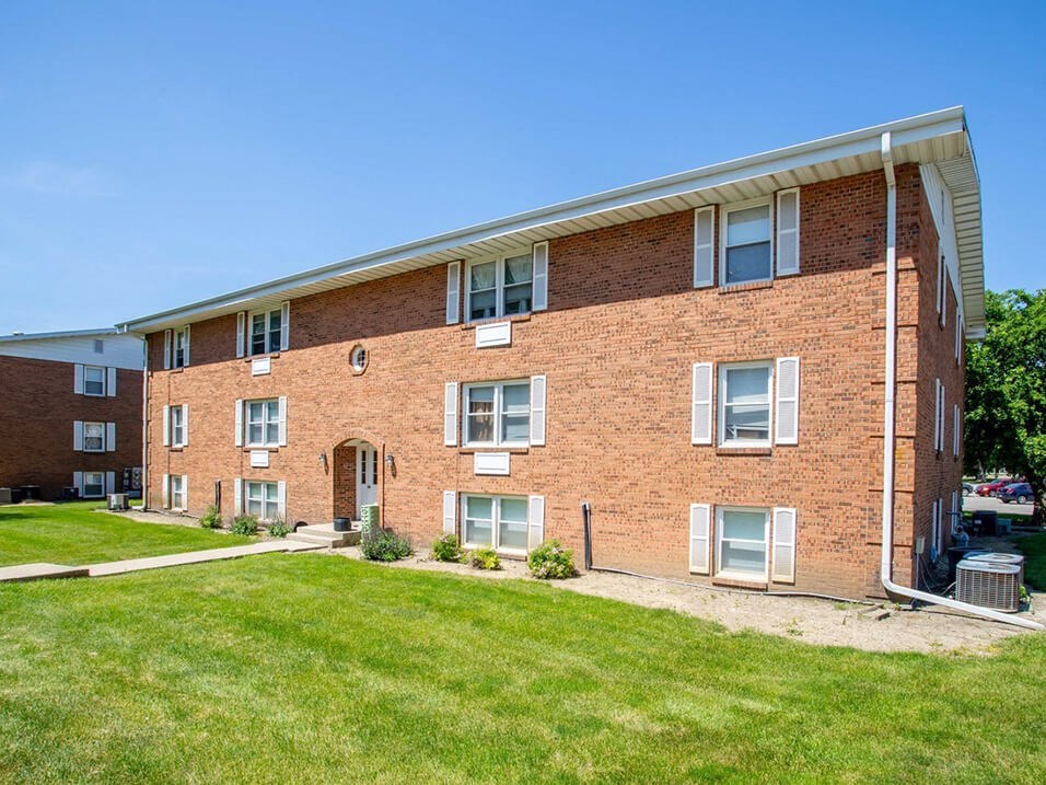 Townhomes at Arbors at Eastland apartments