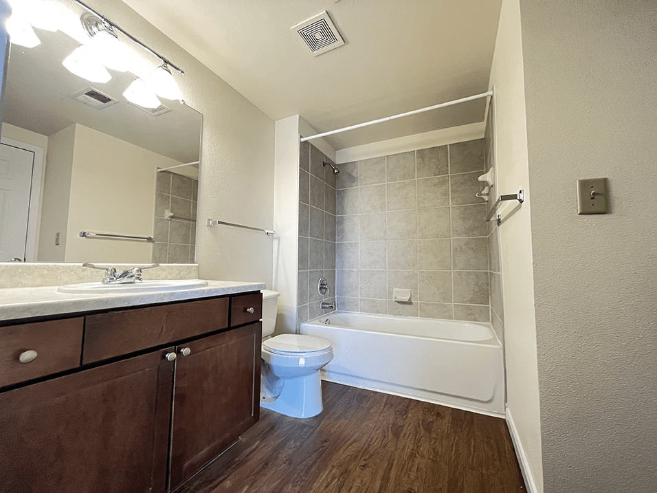 2 bedroom apartment with 2 baths