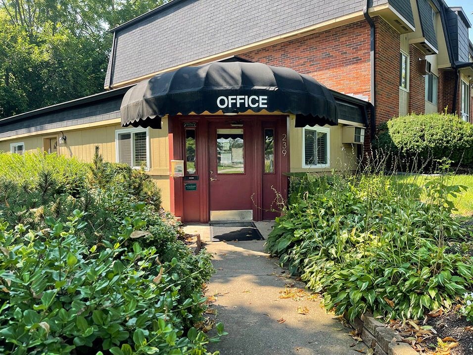 leasing office at Breckenridge Apartments