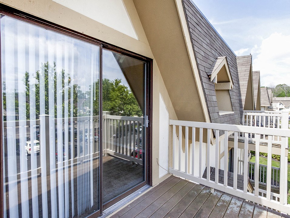private balcony area at bavarian woods apartments