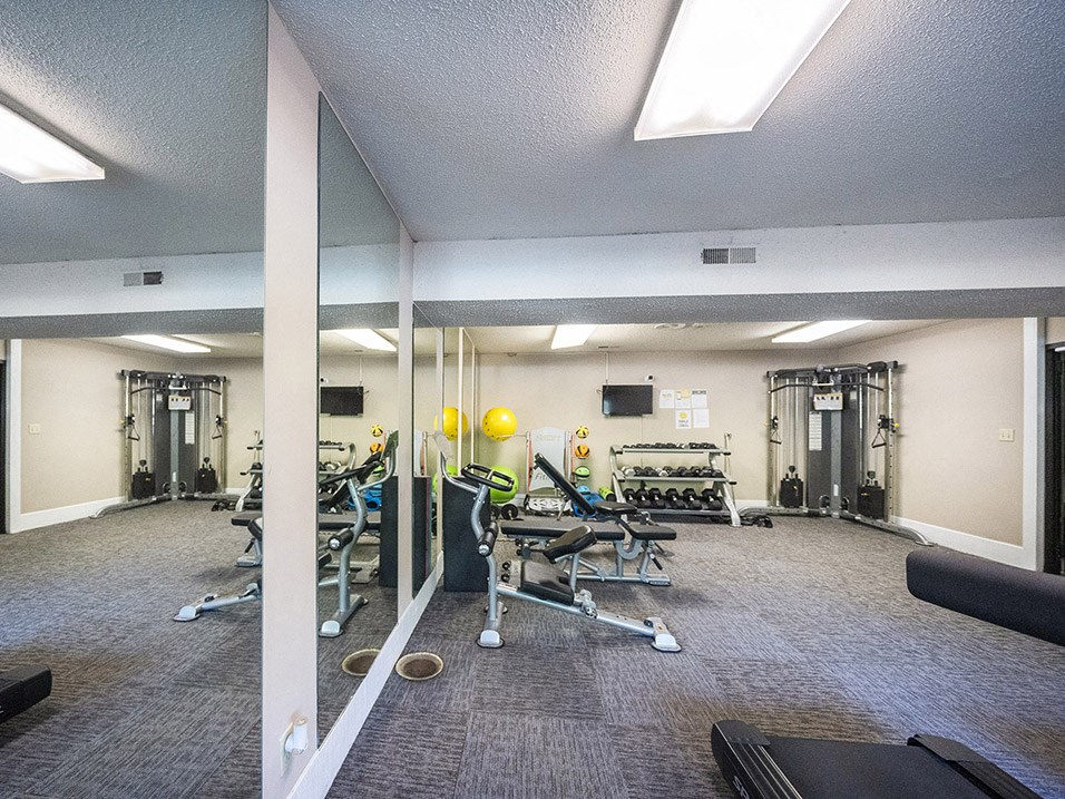apartment community gym at bavarian woods 