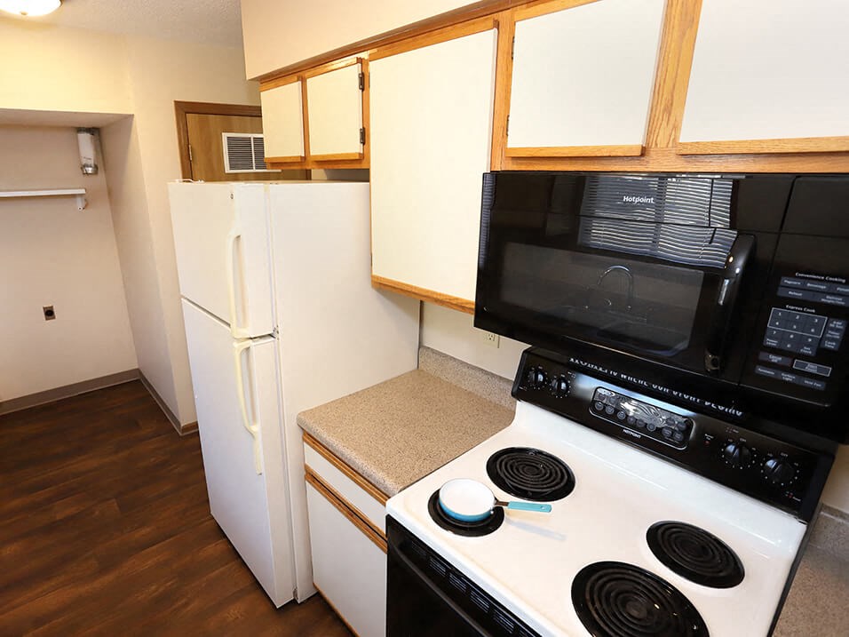 Kitchen Space at Cross Creek Apartments and Townhomes