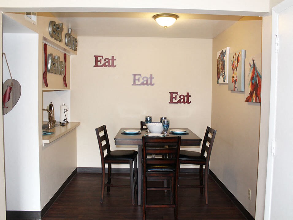 dining room in apartment