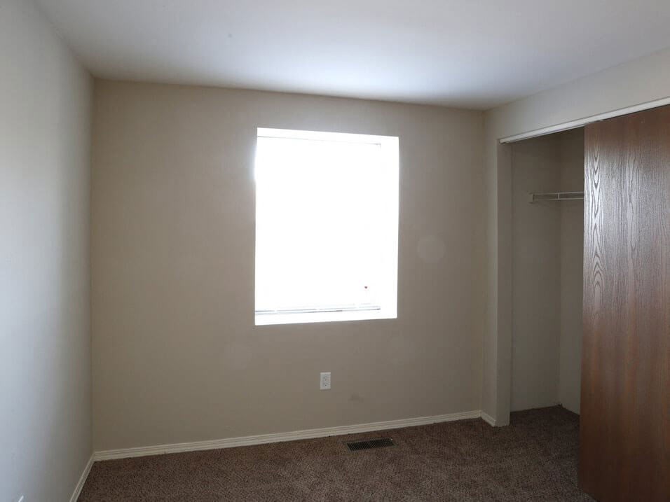 Eagle Ridge Apartments Bedroom