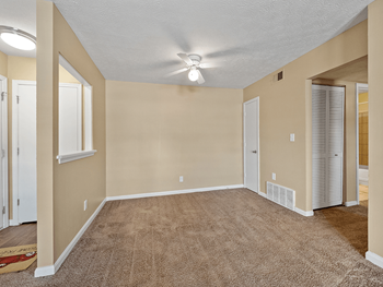 Entrance Area at Addison Park Apartments - Photo Gallery 3
