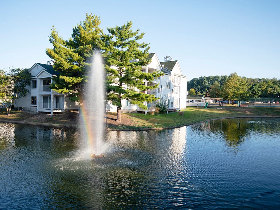 Fountain at Drakes Pond Apartments