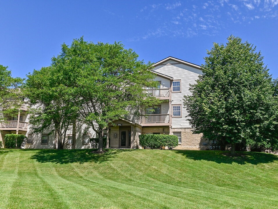 Apartment Community in Waukegan