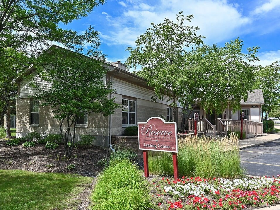 landscaping at Reserve at Eagles Ridge Apartments