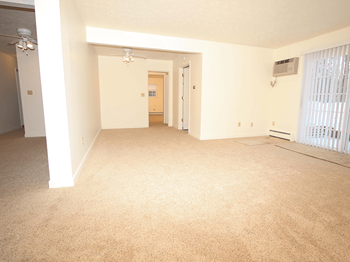 apartment with patio - Photo Gallery 6