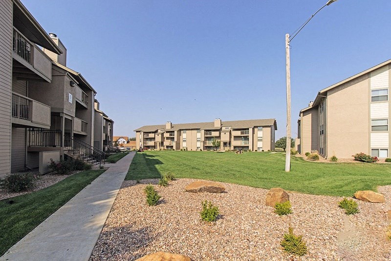 Apartments in Wichita Landscaping