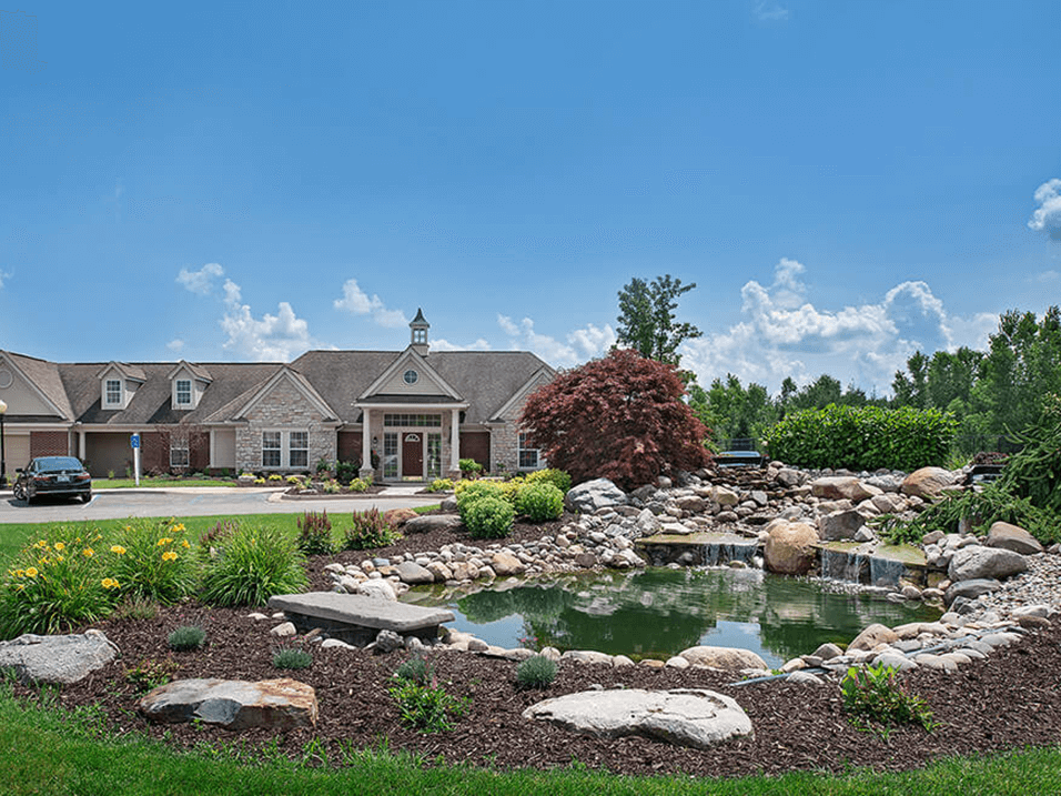 exterior of The Gateway of Grand Blanc Apartments