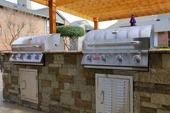 grilling station at Summer Green apartments