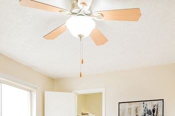 ceiling fan at georgetowne apartments