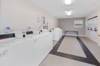 On-Site Laundry Facility at Huntley Ridge Clarksville Apartments