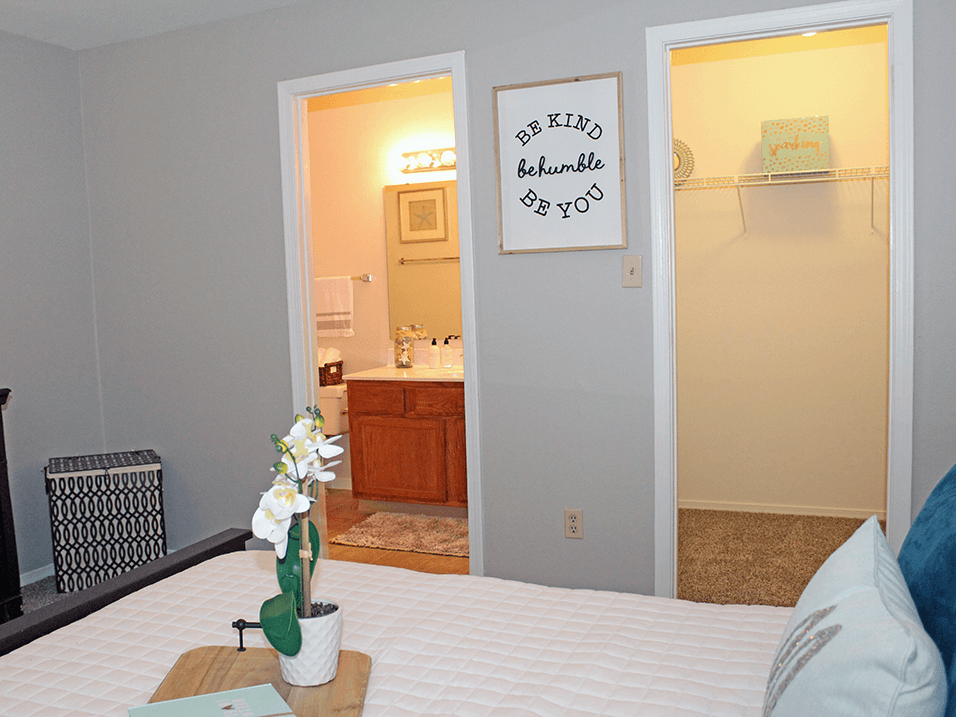 apartment bedroom with closet