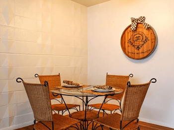 Dining Area at Nantucket Gardens Apartments - Photo Gallery 4