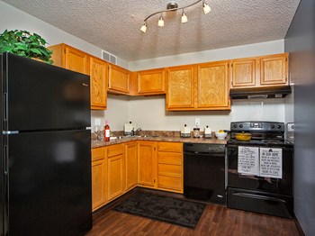 kitchen with cabinet space in evansville - Photo Gallery 2