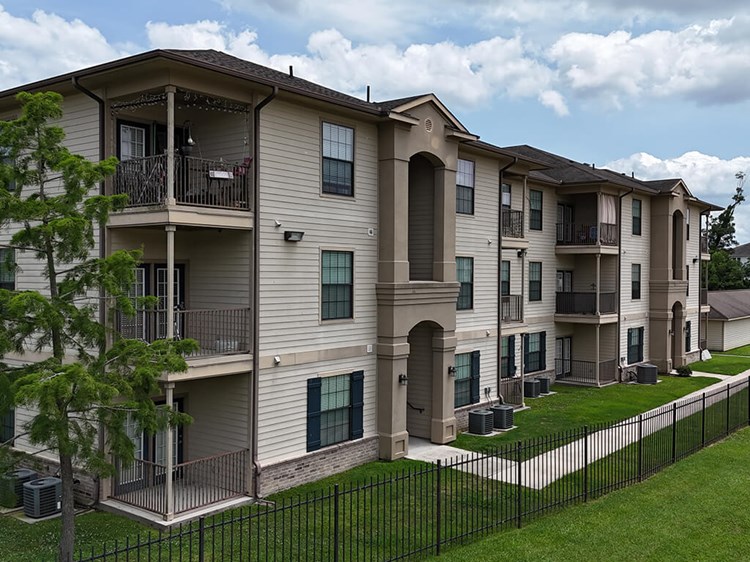 Village At Juban Lakes Apartments, 11000 Buddy Ellis Road, Denham