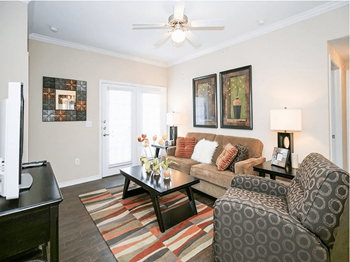 living room at Village at Juban Lakes - Photo Gallery 3