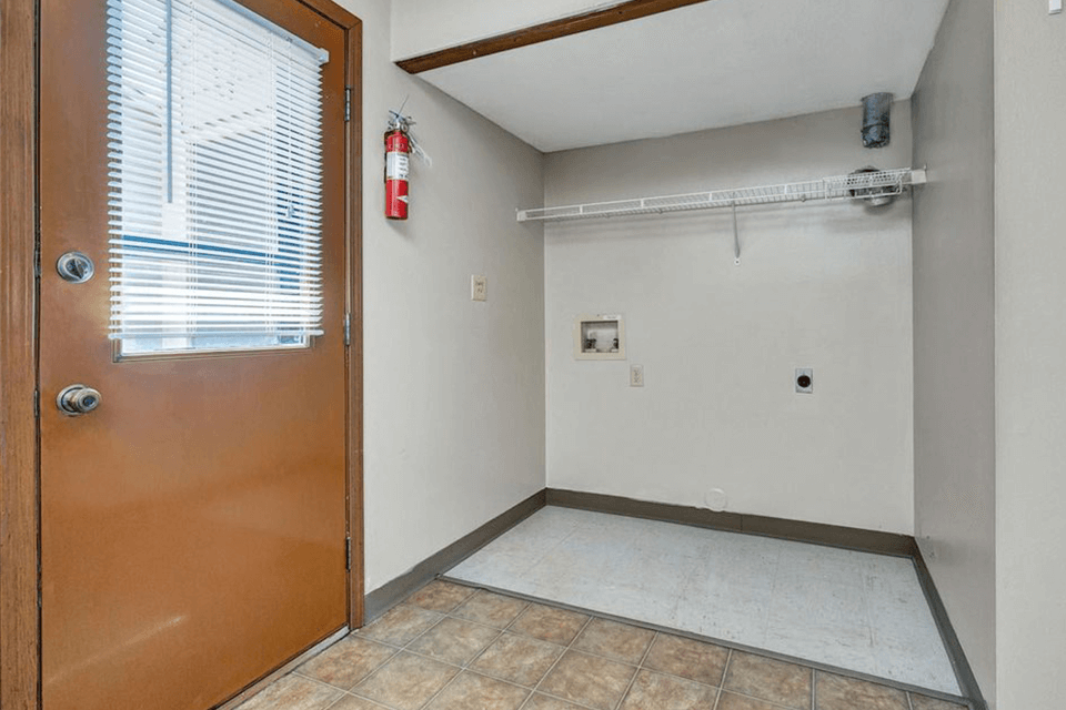 apartment with Washer/Dryer Connections