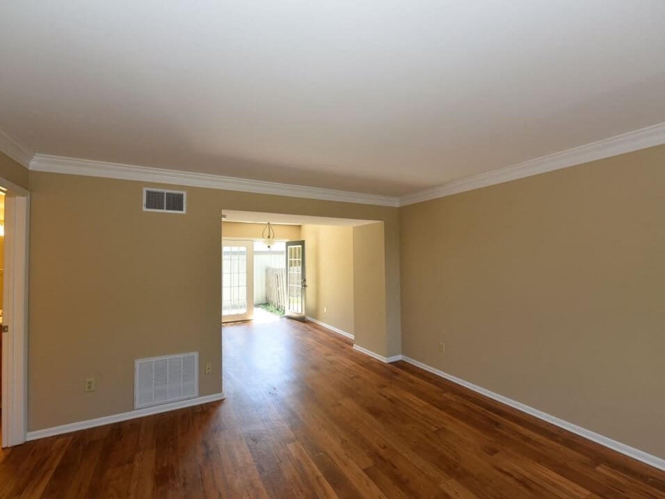 Pavilion Lakes Apartments open floor plan