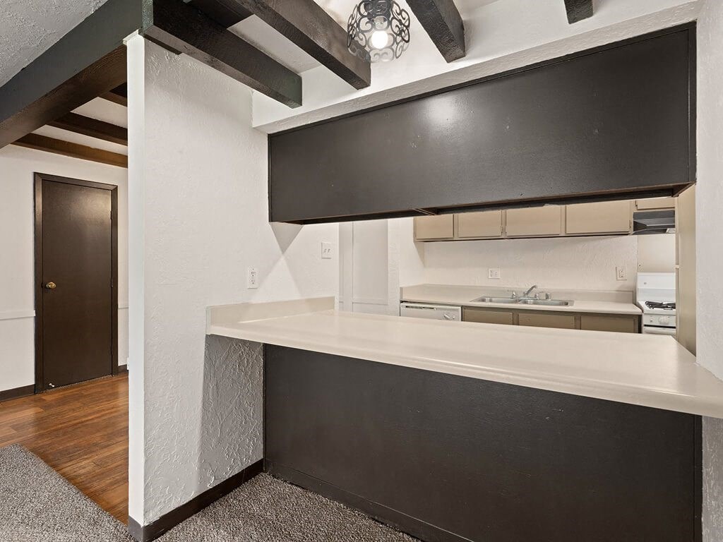 Mission Hill Apartments