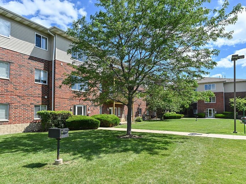Northgate Apartments, 2330 Samson Way, Waukegan, IL RentCafe