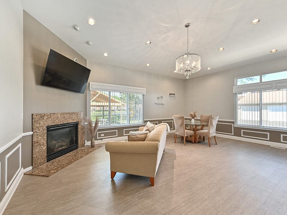 resident clubhouse at apartment community