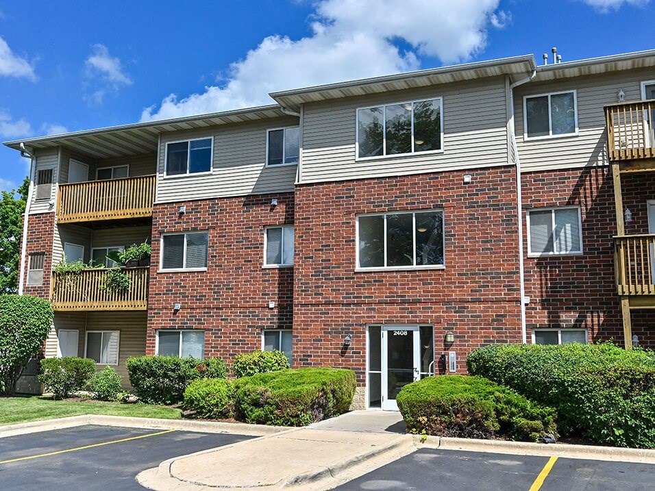 apartment with Off-Street Parking