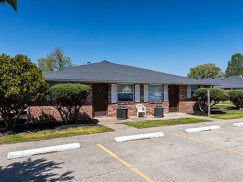 3225 E. Goldenrod Ave Studio-3 Beds Apartment for Rent - Photo Gallery 3