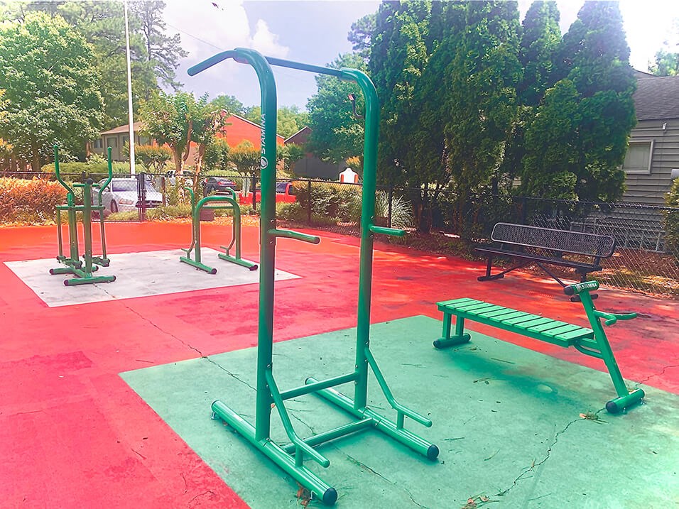 outdoor fitness center equipment
