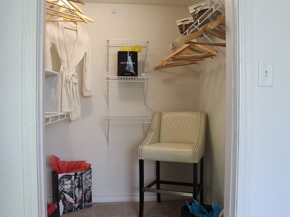 Apartment with Walk-In Closet