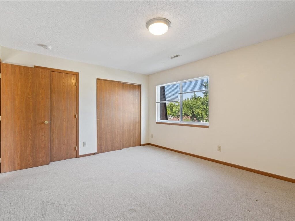 apartment bedroom with closet