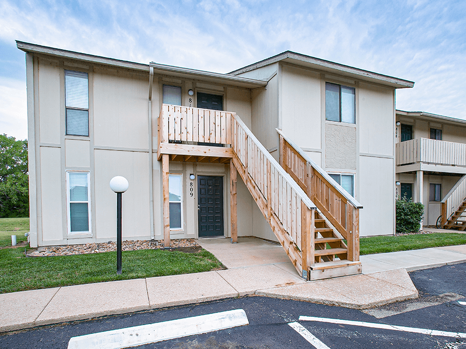 Ponderosa Apartments building