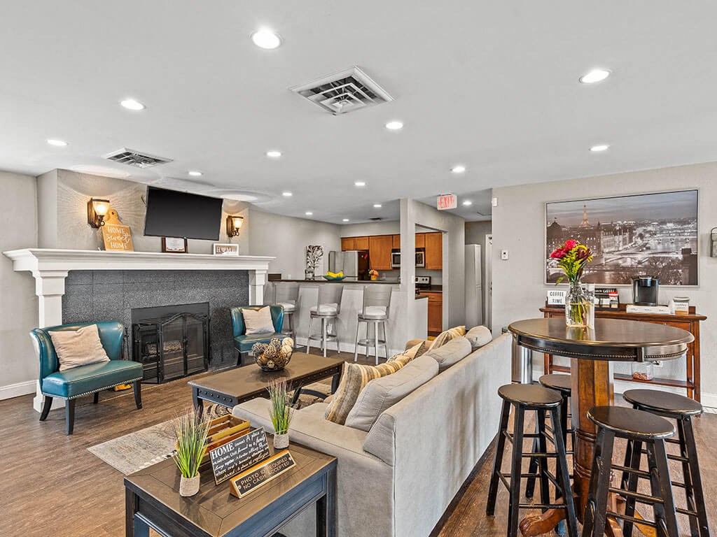 clubhouse with a couch and a table