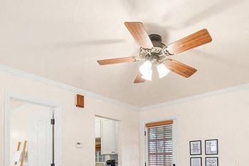 ceiling fan at pacific winds