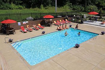 resident activities at apartment community