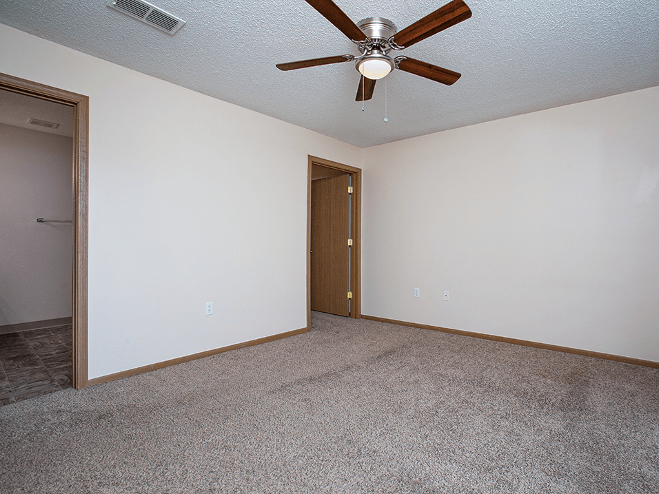 three bedroom apartments in Kansas