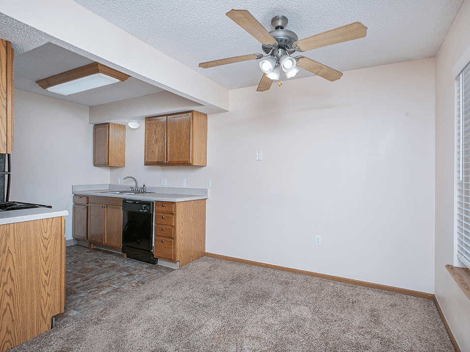 Kansas Wichita apartment townhome dishwasher