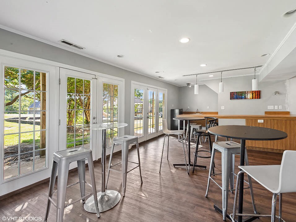 clubhouse at Seasons on Chelsea Apartments